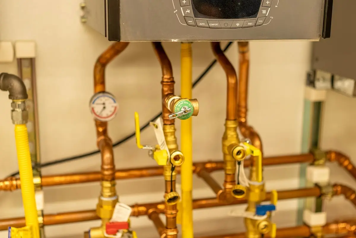 Licensed technician providing Slab Leak Repair for a homeowner in Harlingen